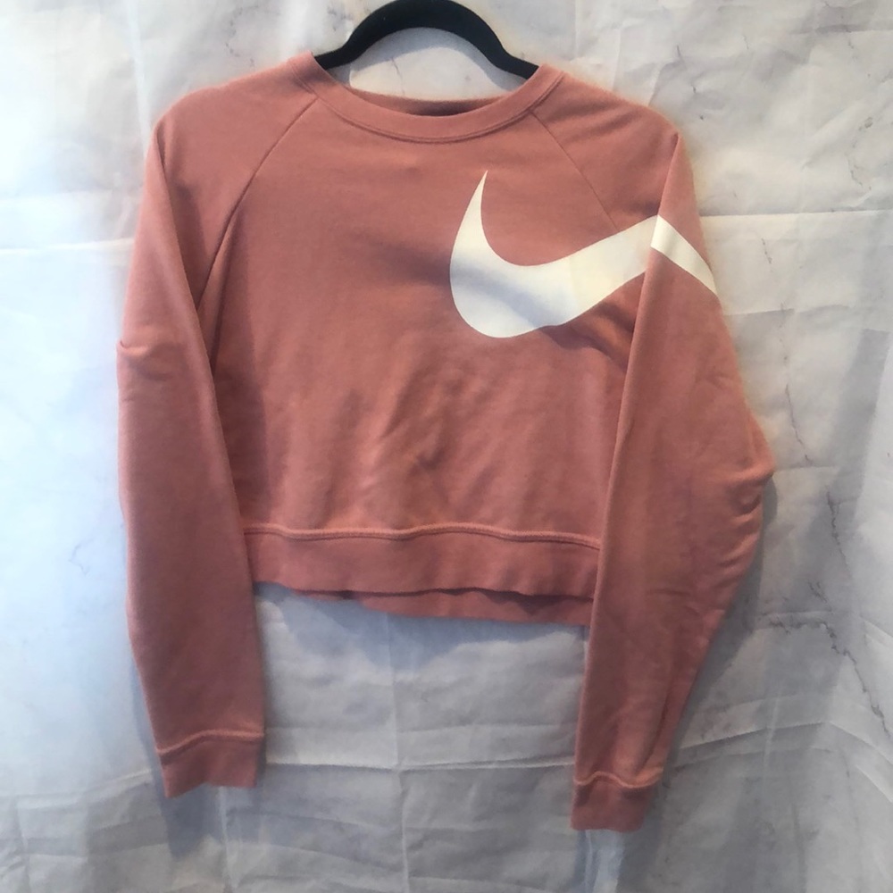 💖3/$20 Long Sleeve Nike Crop Top Size M